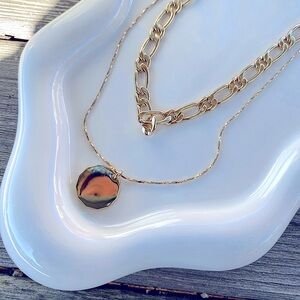 Two layer gold necklace set